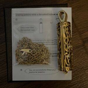 NEW without tags in box SHAJWO Wearable Memorial Necklace Cremation Jewelry